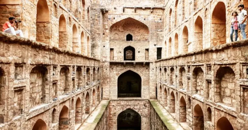 Agrasen ki Baoli — The Stepwell With a Pull