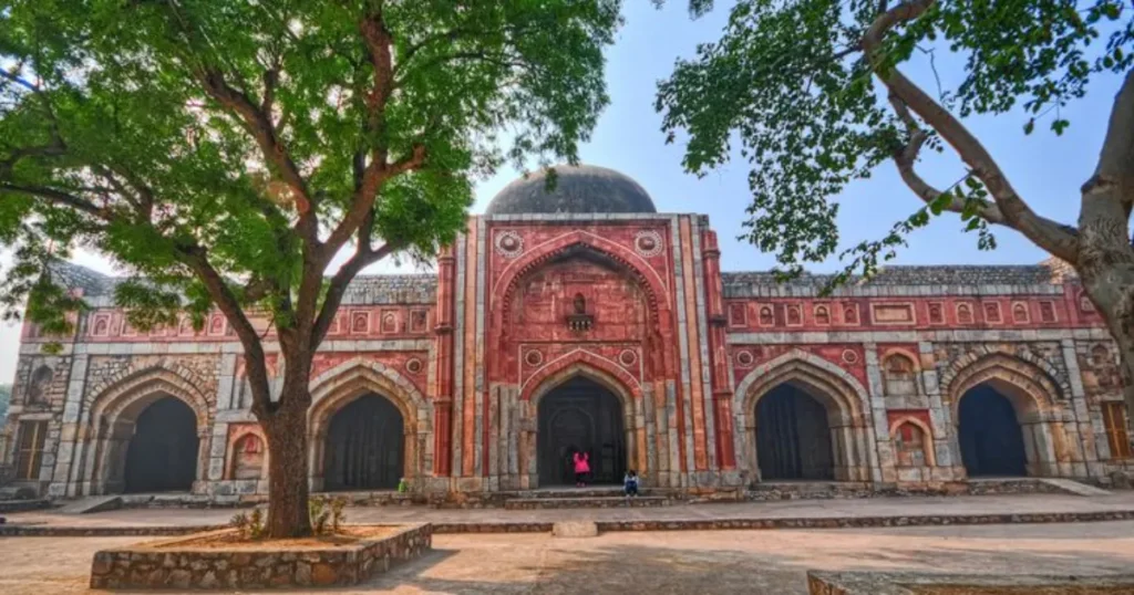 Jamali Kamali Mosque and Tomb