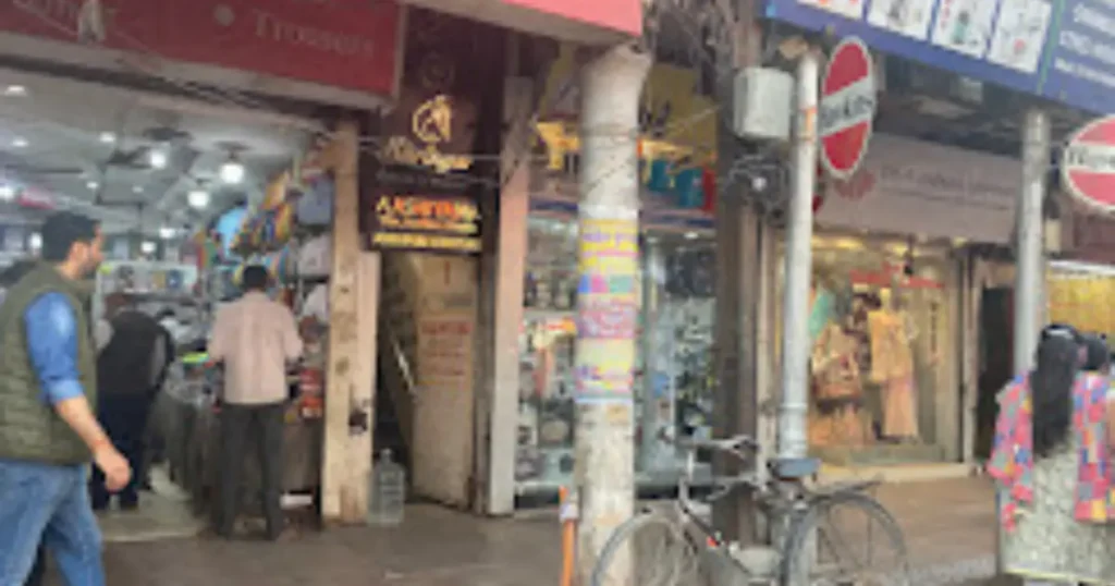 Old Famous Jalebi Wala – Chandni Chowk