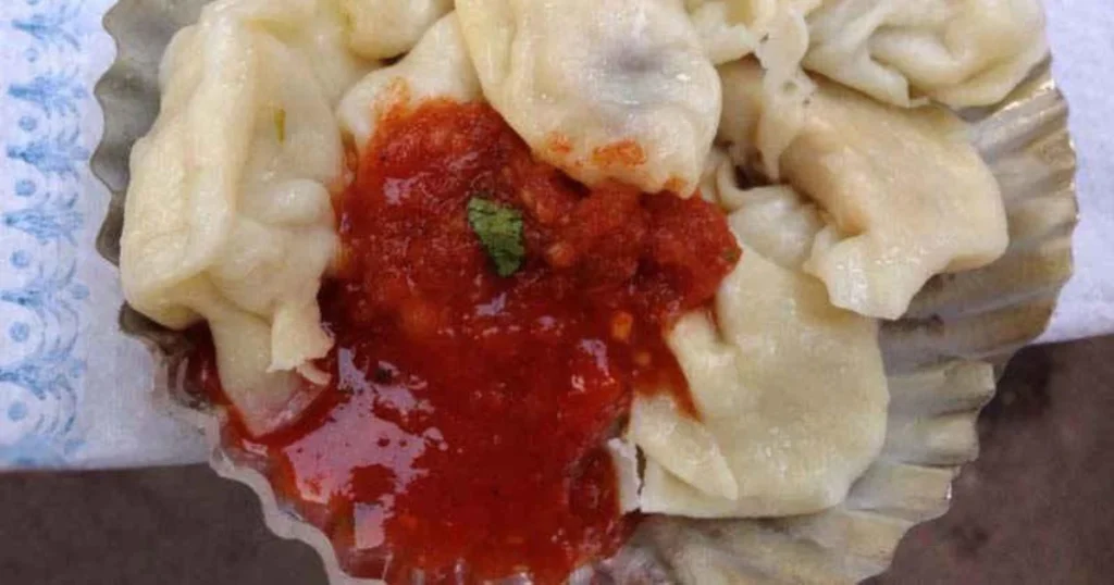 Sarojini Nagar Momo Stalls